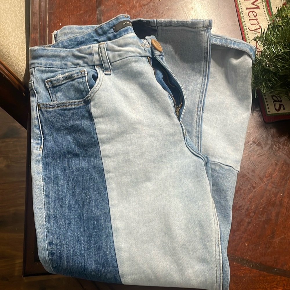 Flying monkey size 30